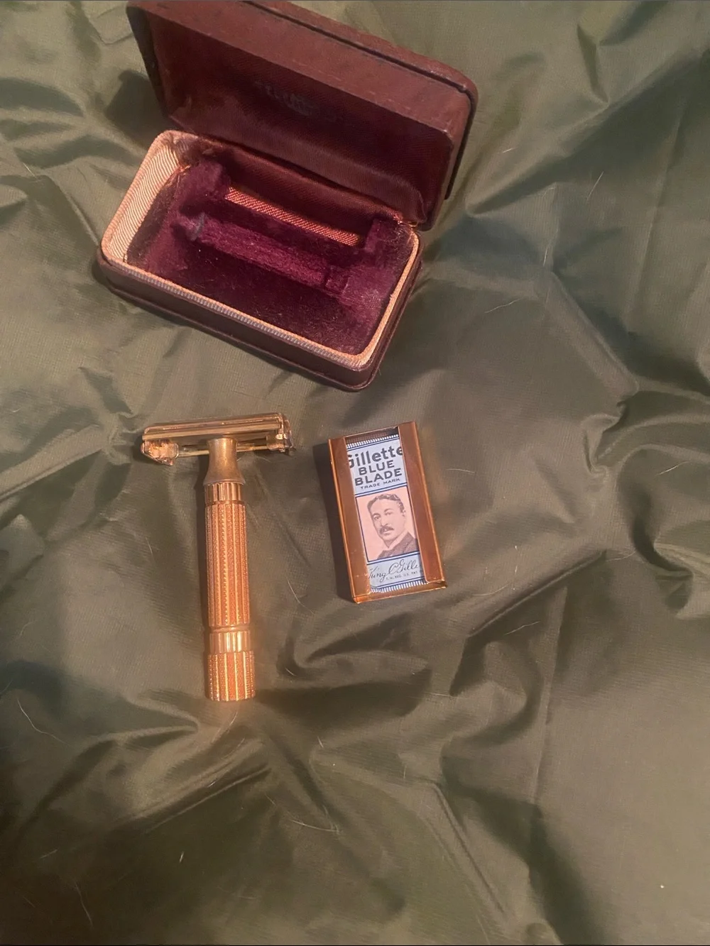 Vintage Gold-Tone Gillette Double-Edge Safety Razor with Presentation Case